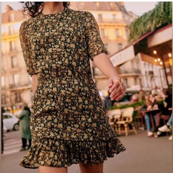 Sezane Dresses & Skirts - Sezane Margot Floral Button Back Dress 38/US 6